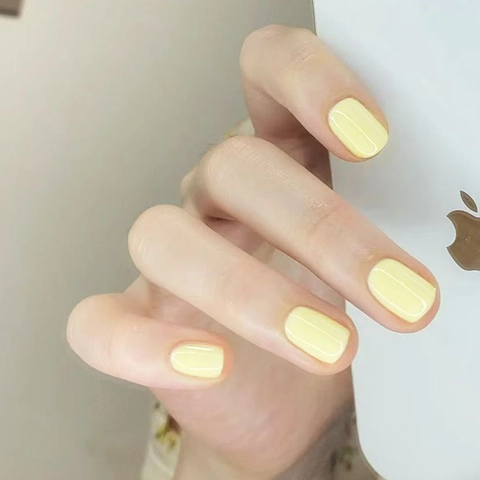 Uñas Postizas Macaron Amarillo Crema Cortas Cuadradas Brillantes ABS Puntas De Uñas Artificiales Para Mujeres