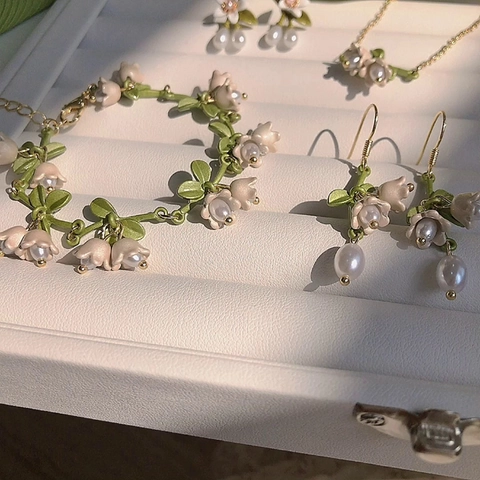 Orecchini Mughetto Con Perno In Argento Perla Artificial Lega Smalto Fiore Foglia Gioielli Stile Pastorale