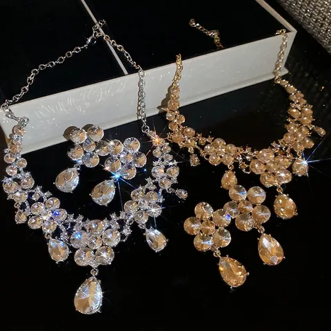 Bloem Waterdruppel Hanger Ketting En Oorbellen Met Zilveren Ohrringstecker Legering Strass Luxe Bruids Bruiloft Sieraden