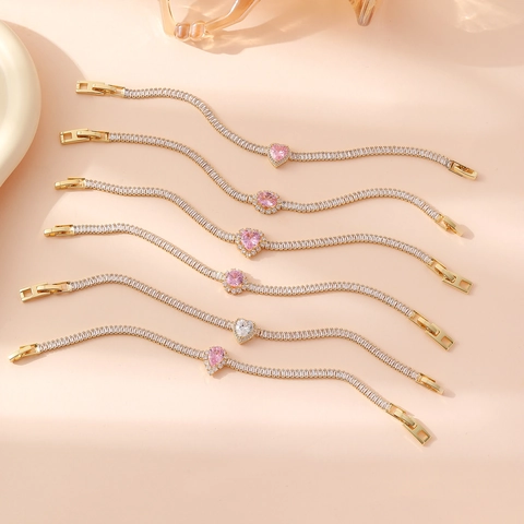 Exquise Koperen Strass Armband Voor Dames Hart Waterdruppel Vorm Roze Wit Kristal Lichte Luxe Verstelbare Mode Sieraden
