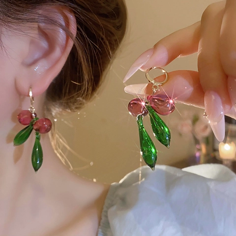 Orecchini A Cerchio Ciliegia Perline In Vetro Resina Lega Dorata Con Perno In Argento Stile Dolce Fresco Donne