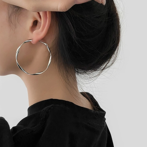 Orecchini A Cerchio Geometrici Intrecciati Con Perno In Argento Gioielli In Rame Minimalisti Di Moda Per Donna