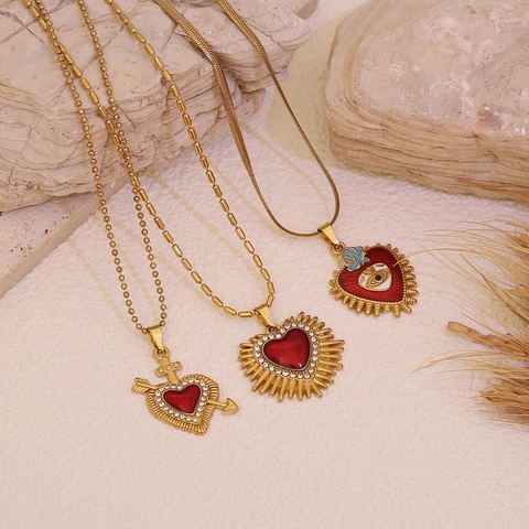 Collana Pendente Cuore Rosso Vintage Acciaio Inossidabile Smalto Strass Sacro Cuore Ali Freccia Occhio Di Allah Gioielli