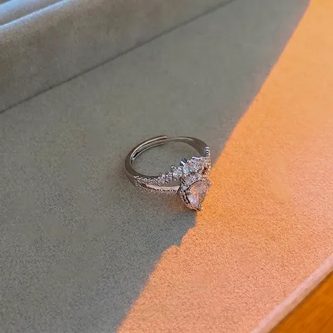 Glinsterende Hart Verstelbare Open Ring Koper Cubic Zirconia Onregelmatige Vinger Sieraden Voor Vrouwen Elegant Luxe Mode