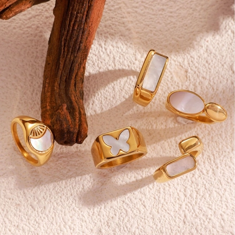 Light Luxury Stainless Steel Ring With Mother Of Pearl Inlay 18K Gold Plated Irregular Geometric Butterfly Finger Ring For Women Gift