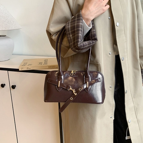 Retro Underarm Shoulder Bag For Women Glossy PU Leather Solid Color Baguette Handbag With Belt Buckle Gold Hardware