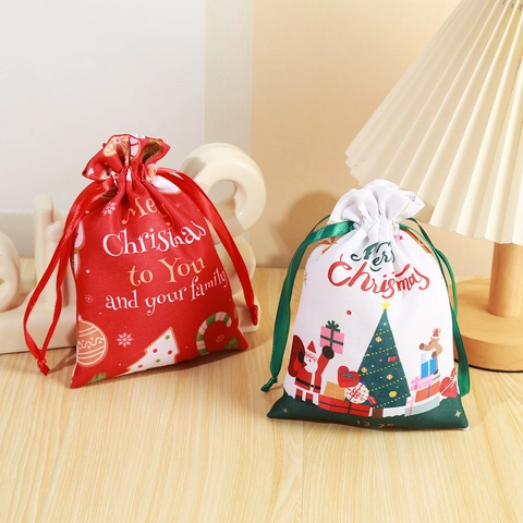 Christmas Drawstring Gift Bags Fabric Velvet Canvas Candy Pouch For Holiday Party Favor Festive Classic Patterns Elegant