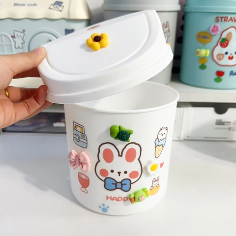 Mini Desktop Prullenbak Plastic Schattig Cartoon Drukdeksel Kleine Afvalbak Voor Kantoor Slaapkamer Kawaii Opberggemak