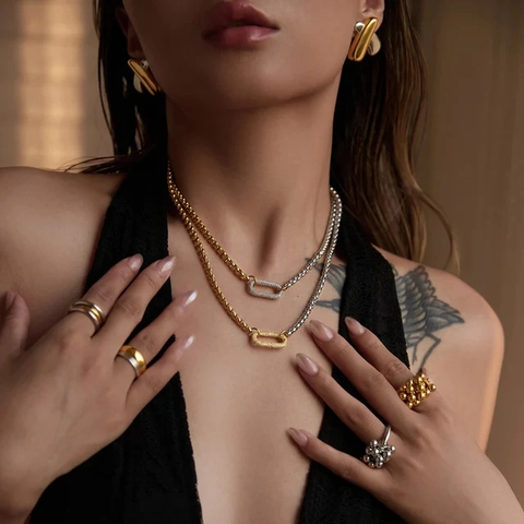 Collier En Acier Inoxydable Plaqué Or 18K Bicolore Chaîne De Boîte Épissée Pendentif U-Forme Texture Vis Ovale Bijoux Minimaliste
