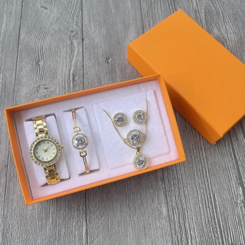 Elegant Women Quartz Watch Alloy Rhinestone Bracelet Necklace Earrings Ring Fashion Luxury Sparkling Accessory