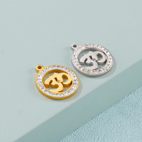 Colgante Redondo Símbolo Om Acero Inoxidable Zircón Incrustado Hueco Geométrico DIY Joyería Charm