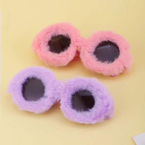 Women's Plush Wrapped Round Sunglasses Y2K Influencer Style PC Frame Furry Decorative Eyewear UV400 Fashion Sun Glasses