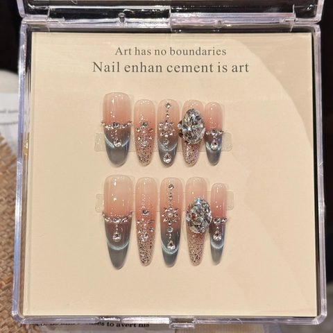 Aurora Blue Cat Eye Press On Nails Long Almond Gradient Rhinestone Artificial Pearl Glitter Luxury Artificial Fingernails