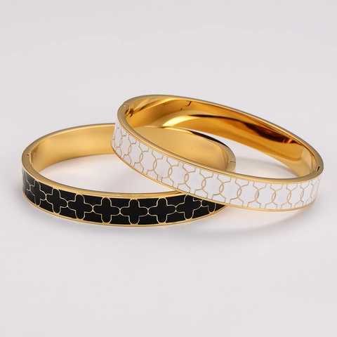Elegant 304 Stainless Steel Enamel Bangle Bracelet With Clover And Link Pattern Fashion Jewelry For Women Chic Gift