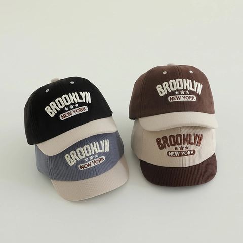 Cappellino Da Baseball In Velluto A Coste Per Bambini Blocchi Di Colore Ricamo Lettere Regolabile Tesa Corta Retro