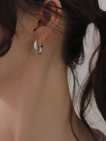 Pendientes de Botón de Nariz de Cerdo de Plata de Ley 925 Estilo Coreano Pendientes Geométricos Huecos Personalizados con Diamantes de Imitación