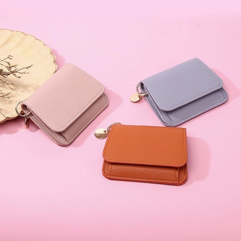 Portafoglio Donna Corto Pieghevole Pelle PU Martellata Minimalista Porta Carte Mini Portamonete Con Ciondolo Anello Metallo