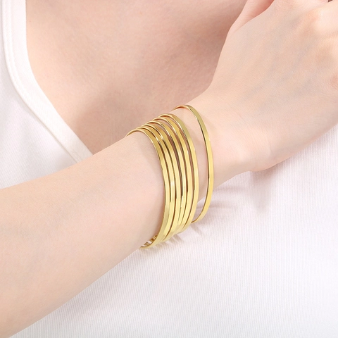 Edelstahl Armreif Armband Für Damen Stapelbar Hochglanzpoliert Geometrisch Rund Glatt Modeschmuck Accessoire
