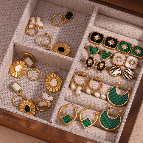 Pendientes de Botón de Acero Inoxidable Bañado en Oro de 18K Vintage para Mujer Geométricos Cuadrados Esmalte Perla Artificial Mariposa Corazón Strass Joyería de Moda Regalo
