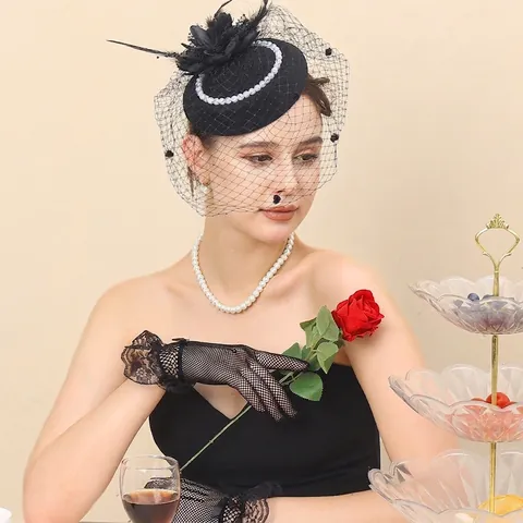 Cappello Fascinator Vintage Con Velo In Rete Künstliche Perle Artificiali E Piume Elegante Retro Mini Cappello Clip Per Capelli Festa