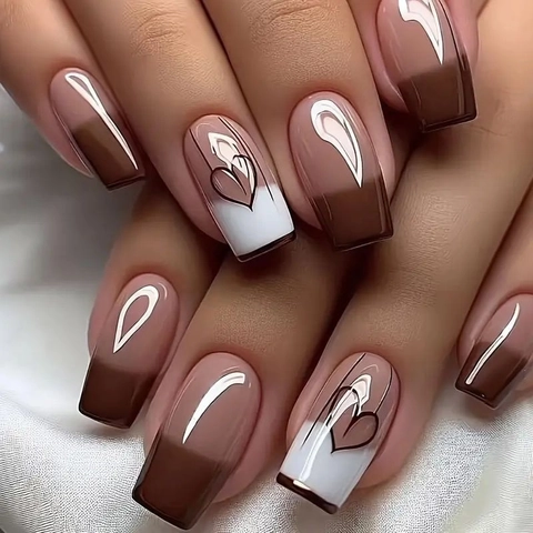 Press On Nails Künstliche Fingernägel Braun Schokolade Französisch Farbverlauf Herzmuster Mittel Lange Sargform ABS Maniküre Für Frauen