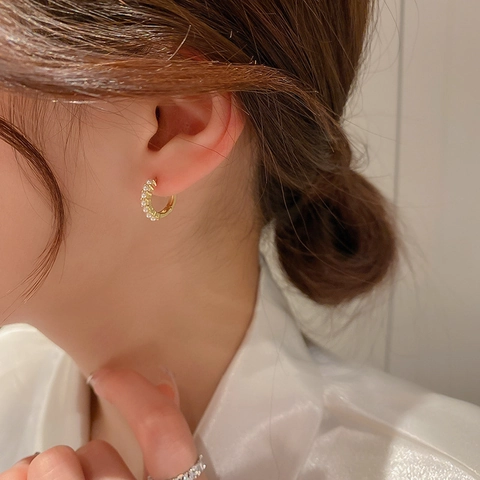 Minimalist Artificial Pearl Hoop Earrings Copper Metal Geometric Round Circle Elegant Office Jewelry For Women