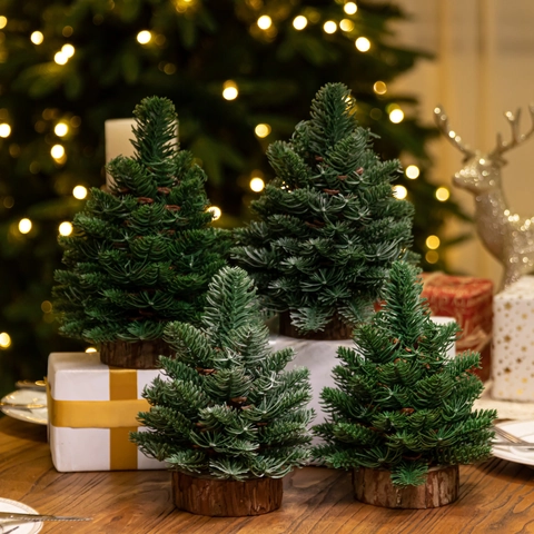 Mini Weihnachtsbaum Künstliche PE Kiefer Tischdeko Mit Natürlichem Holzsockel Nordischer Stil Für Zuhause
