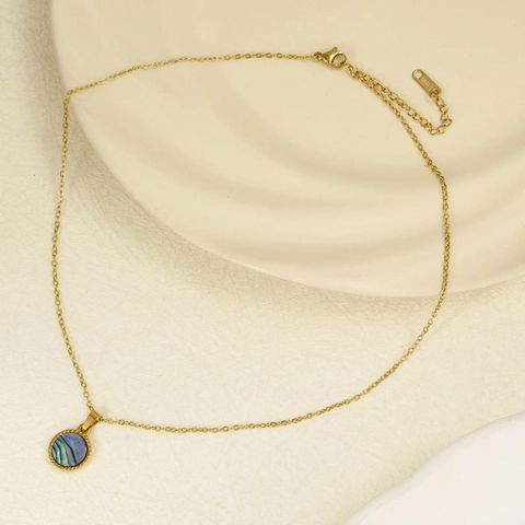 304 Stainless Steel Round Shell Pendant Necklace For Women Natural Mother Of Pearl Abalone Shell Rose Relief Jewelry Gift