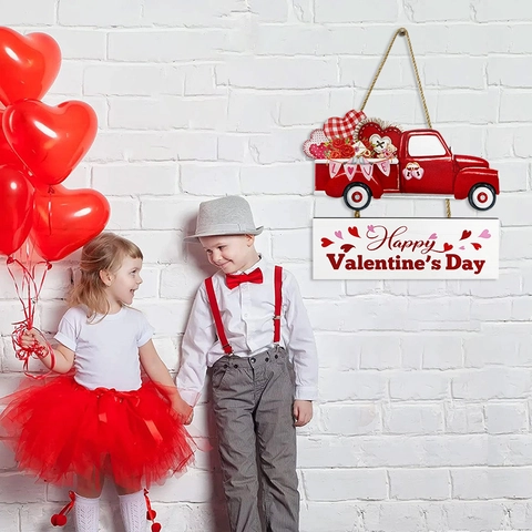 Valentine's Day Wood Hanging Sign Red Truck Heart Rose Pattern Front Door Wall Decor Romantic Holiday Home Ornament