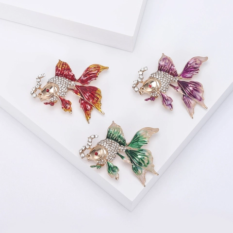 Spilla Animale Pesce Rosso Lega Strass Smalto Colorato Sfumato Luccicante Accessori Gioielli Per Donne
