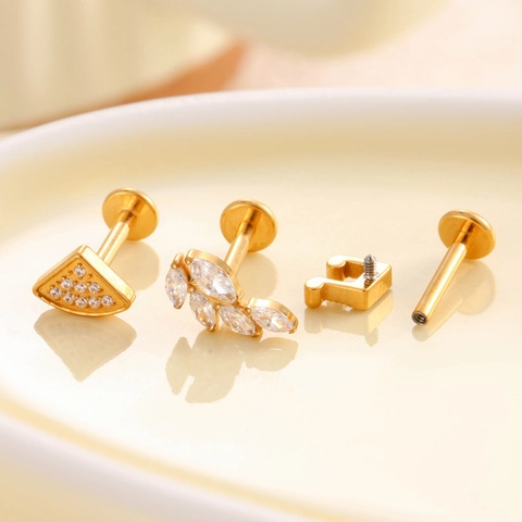 Pendiente Piercing Labret De Aleación De Titanio Circon Base Plana Rosca Interna Nota Musical Luna Triángulo Hoja Joyería Mujer