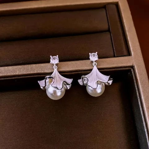 Ginkgo Blad Kunstparel Drop Oorbellen Koper Zirkoon Met Silver Earring Post Elegante Minimalistische Sieraden Voor Dames