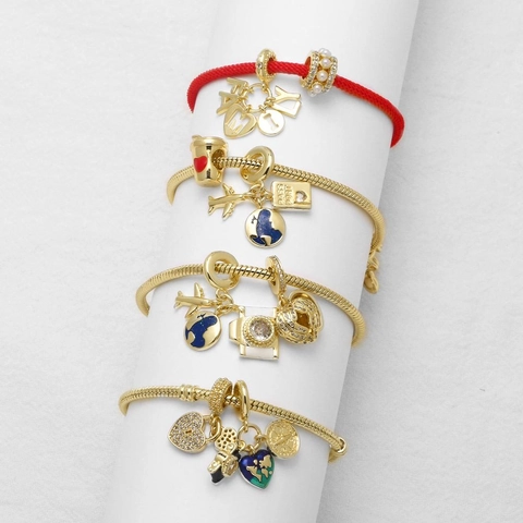Bracciale Con Charms Catena Serpente Rame Placcato Oro 18K Tema Viaggio Aereo Passaporto Globo Zircone Smalto Moda Gioielli Donna