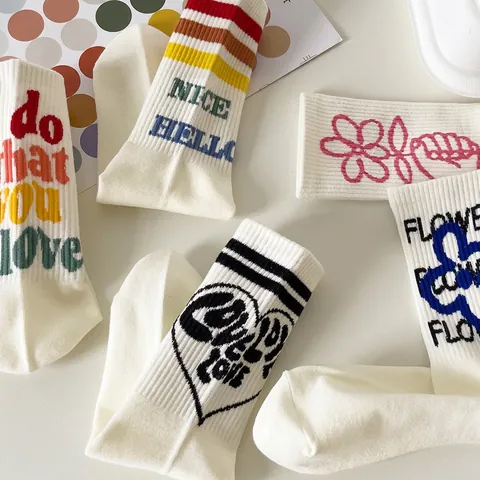 Chaussettes Mi-mollet en Coton Style Preppy pour Femmes Rétro Rayé Cœur Fleur Imprimé Lettres Trendy Academy Crew Femmes