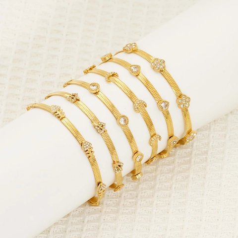 Elegante Bracciale In Acciaio Inossidabile Placcato Oro 18K Con Ciondoli Cuore Luna In Zircone Per Donna