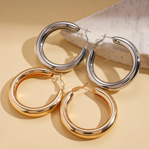 Orecchini A Cerchio Tondi Grossi Gioielli Geometrici Minimalisti Con Perno In Acciaio Metallo Lucido Stile Retrò Donna