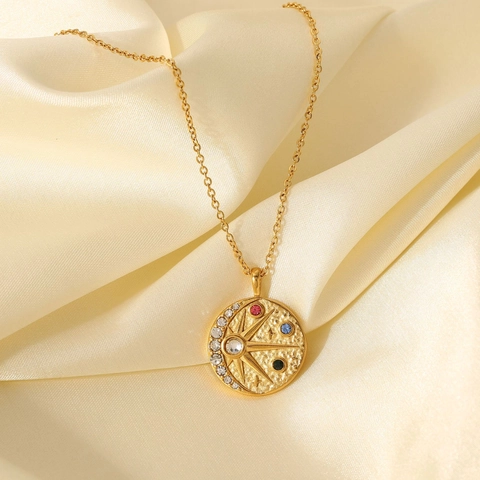 Collier En Acier Inoxydable Plaque Or 18K Pendentif Disque Rond Relief Soleil Lune Zircone Colore Bijoux Celestes Femme