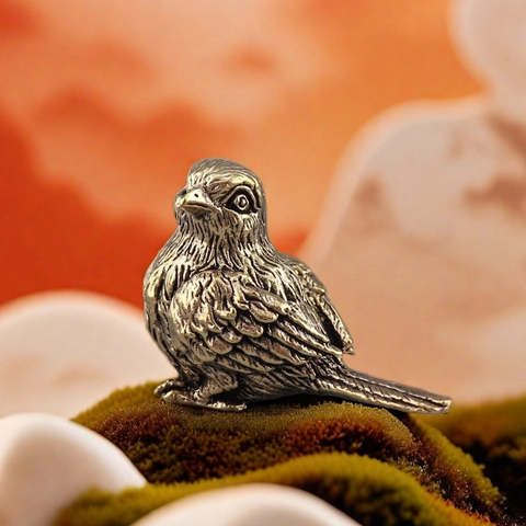Vintage Brass Alloy Mini Bird Figurine Realistic Sparrow Statue Retro Miniature Desktop Decor Zen Tea Pet Ornament