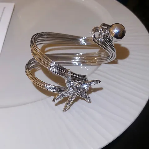 Seestern Offener Armreif Verdrillt Mehrlagig Kupfer Strass Eingelegt Verstellbar Strandurlaub Elegant Silberfarben Schmuck
