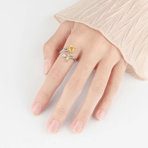 Fashion Copper Sunflower Bee Spinning Ring For Women Adjustable Rhinestone Anxiety Relief Ring Rotatable Jewelry Gift