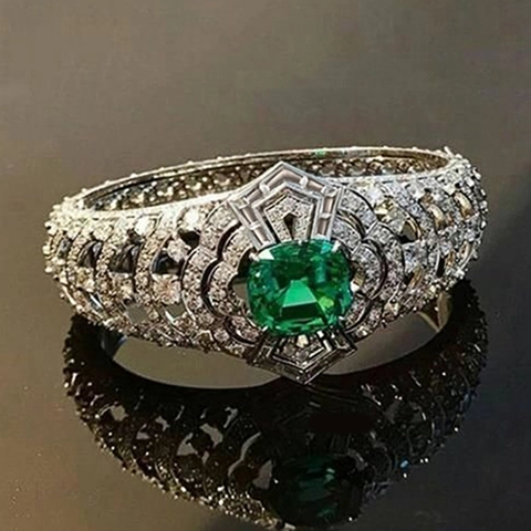 Bague En Laiton Art Déco Avec Zircone Cubique Verte Taille Coussin Et Zircons Blancs Design Éventail Évidé Pour Femme