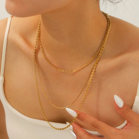 Collier Multi Rangs Acier Inoxydable Plaqué Or 18K Élégant Tendance Style INS Accessoire Pour Femmes