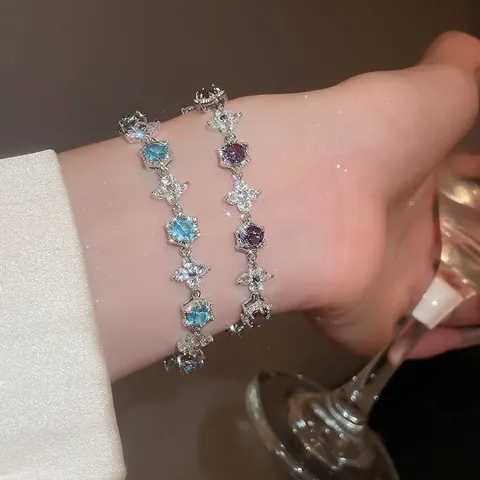 Pulsera De Flores Elegante Para Mujer Cobre Plateado Zircón Incrustado Cierre Hexagonal Joyería Brillante De Moda