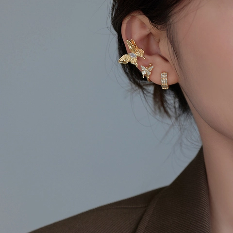 Fashion Copper Ear Cuffs For Women Light Luxury U-Shaped Non Pierced Ear Clips Rhinestone Artificial Pearl Tassel Butterfly Jewelry Gift