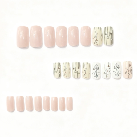 French Square Künstliche Nägel Nude Pink Weiß Gestreift Herzmuster Lange Glänzende ABS Maniküre Für Frauen