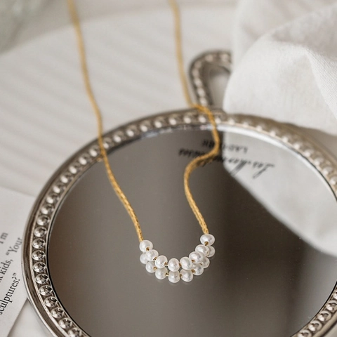 Collana Di Künstliche Perle Minimalista Acciaio Al Titanio Catena Fine Dorata Forma Ad Arco Gioielli Eleganti Per Donna