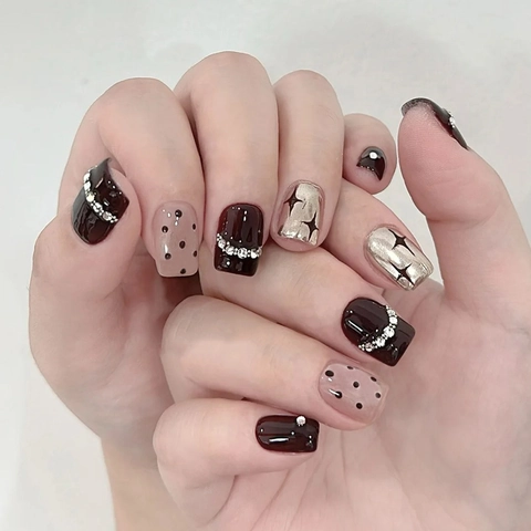 Press On Nails Short Square Round Elegant Cat Eye Mirror Powder Rhinestone Faux Artificial Pearl Star Dot Pattern Chic Manicure