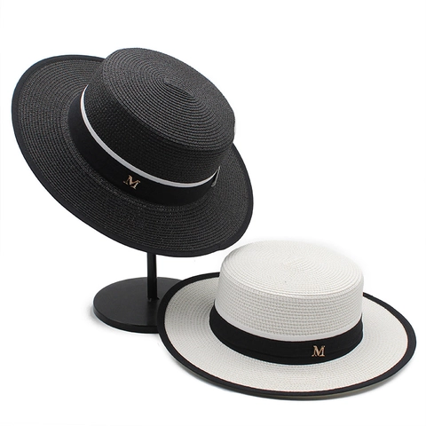 Women French Retro Straw Boater Hat Flat Top Wide Brim Sun Protection Elegant Summer Beach Travel With Metal Charm