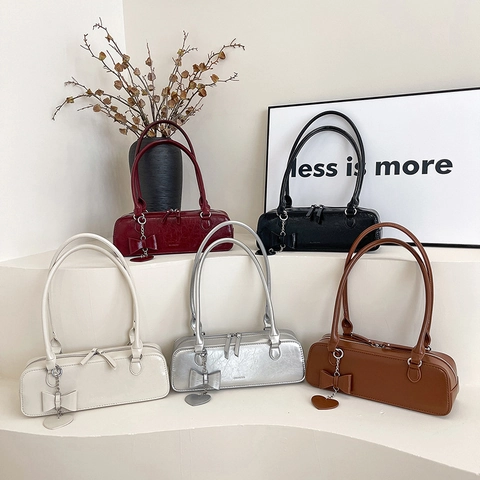 Borsa Sottobraccio Vintage Da Donna Baguette Francese Borsa A Spalla Pelle PU Con Ciondolo Cuore E Fiocco Streetwear