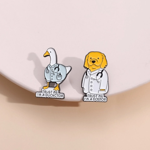 Broches De Esmalte De Médico De Animales De Dibujos Animados Pines De Aleación Joyas De Juegos De Palabras Médicas Divertidas